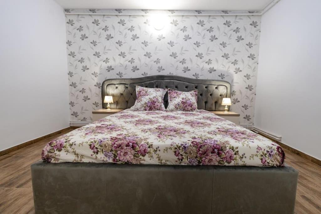 Luxury Radox Apartment Park 1 Bz Buzau Bagian luar foto