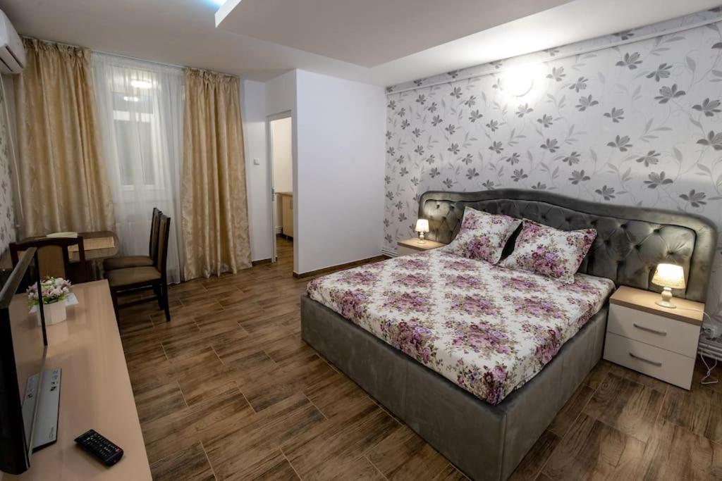 Luxury Radox Apartment Park 1 Bz Buzau Bagian luar foto